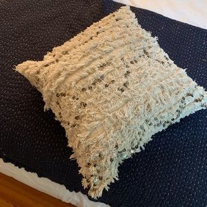 Pottery Barn Moroccan Pillow Cover and Insert